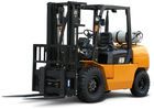 China 5T 6T 7T Airport LPG Forklift Truck / Material Handling Counterbalance Forklift distributor