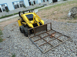 China Shoveling Coal Mines Mini Skid Steer Loader With Leveler Attachmenton sales